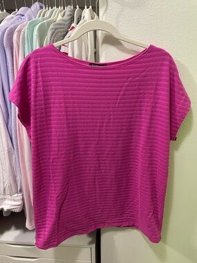 Staccato Fuchsia Textured Boatneck Short Sleeve Top